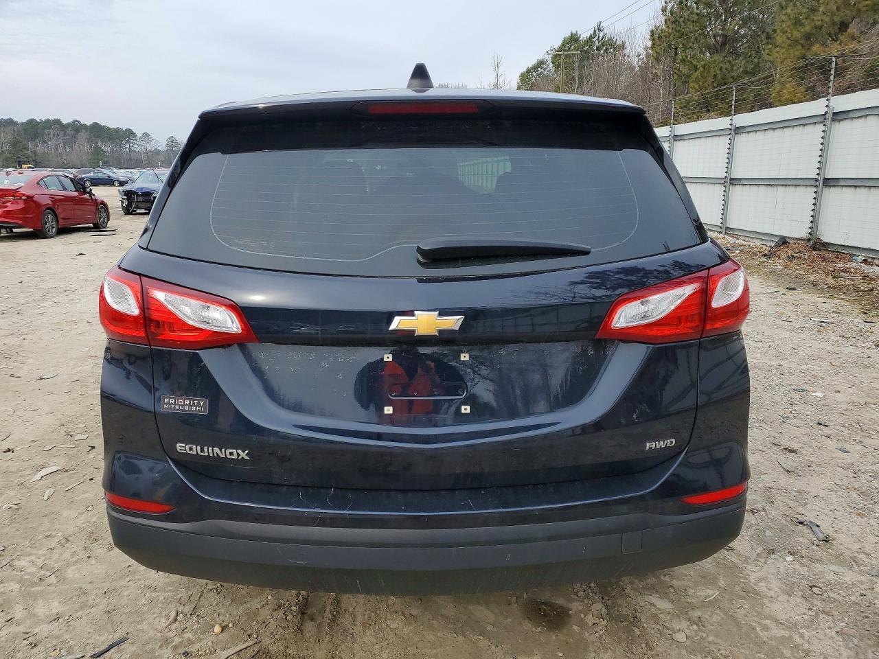 2020 Chevrolet Equinox Ls - Фото 6