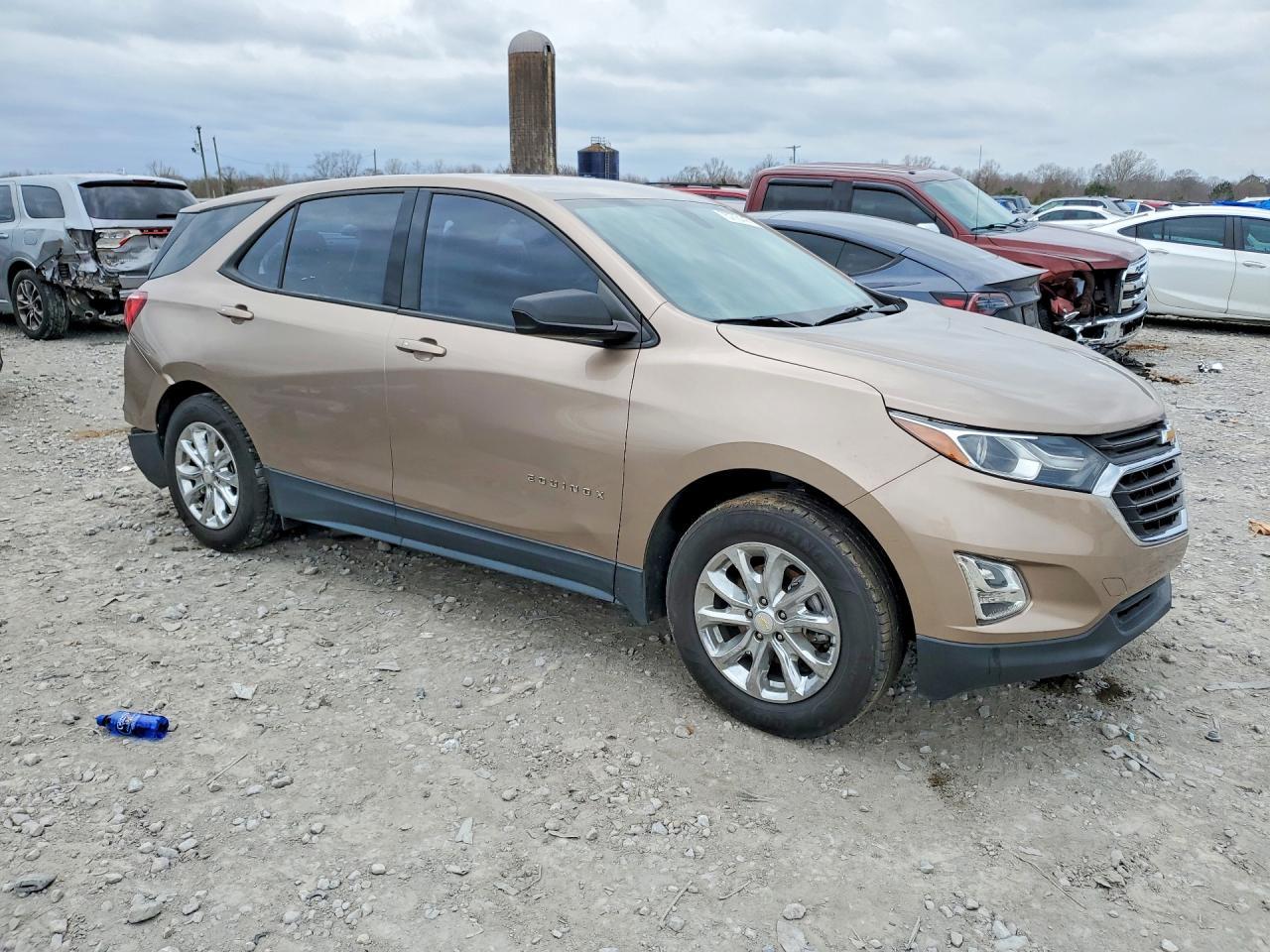 2018 Chevrolet Equinox Ls - Фото 4