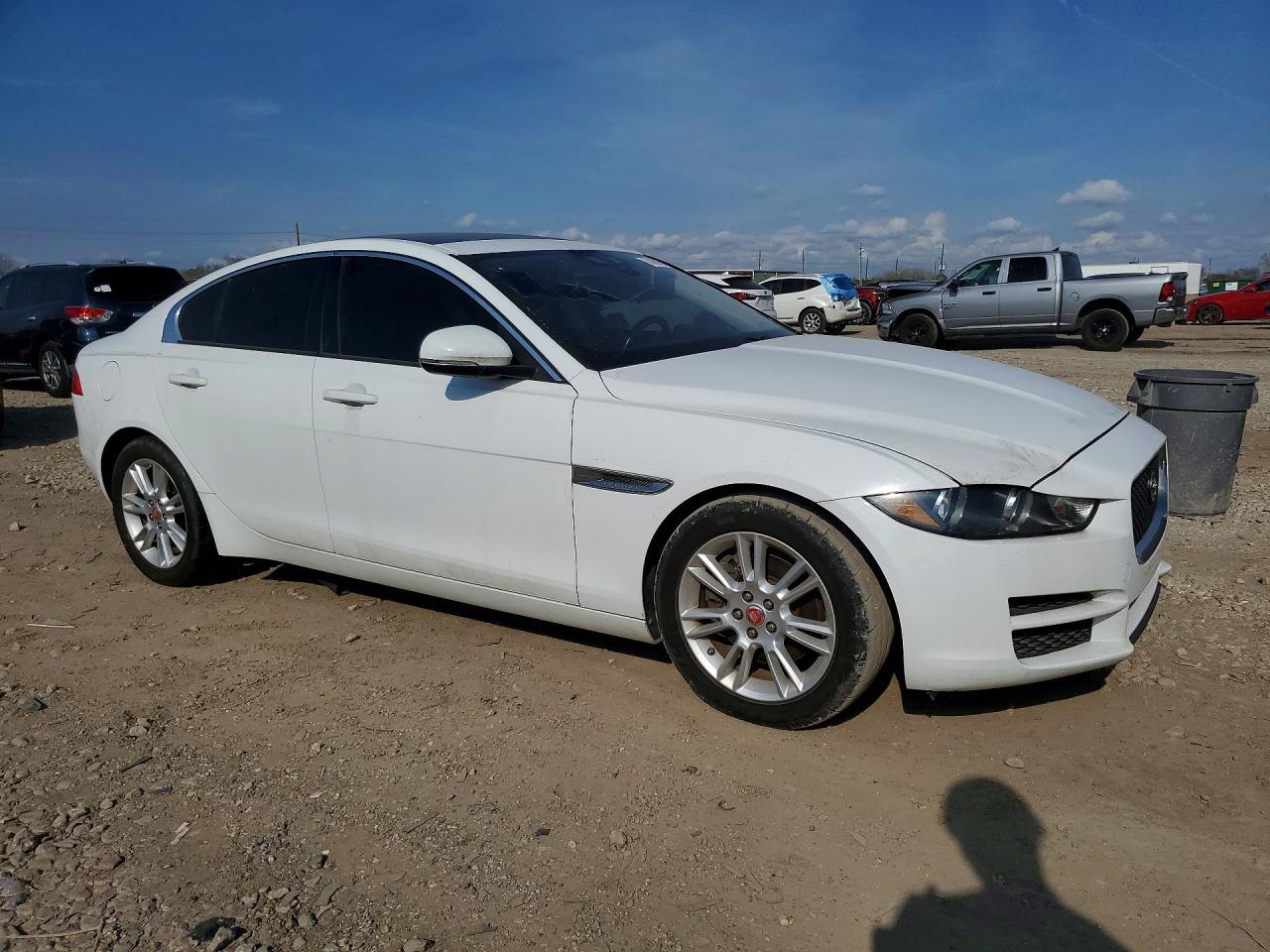 2018 Jaguar Xe Premium 20D Tdsl - Фото 4
