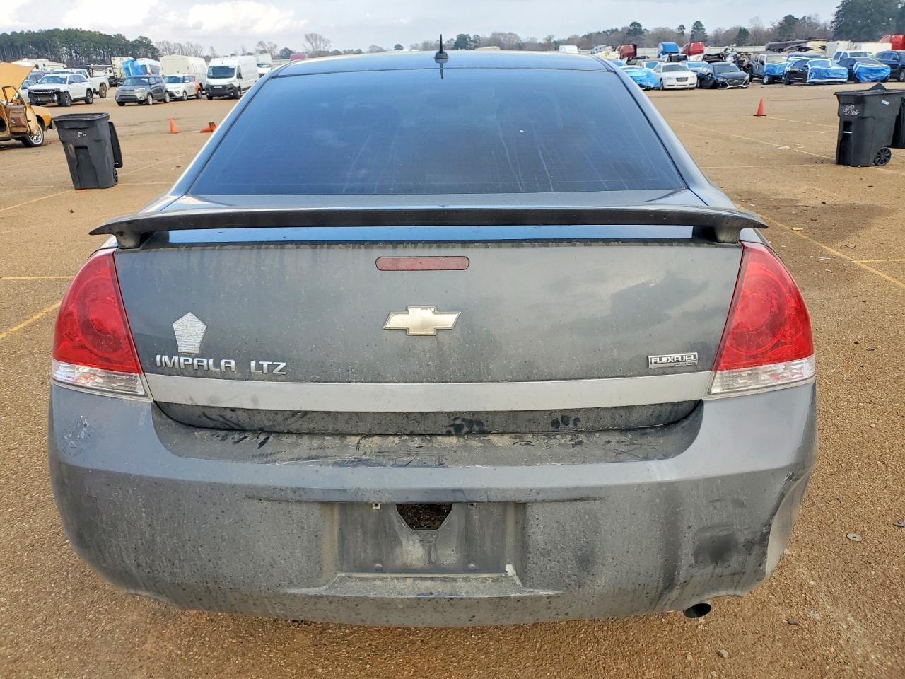 2010 Chevrolet Impala Ltz - Image 6