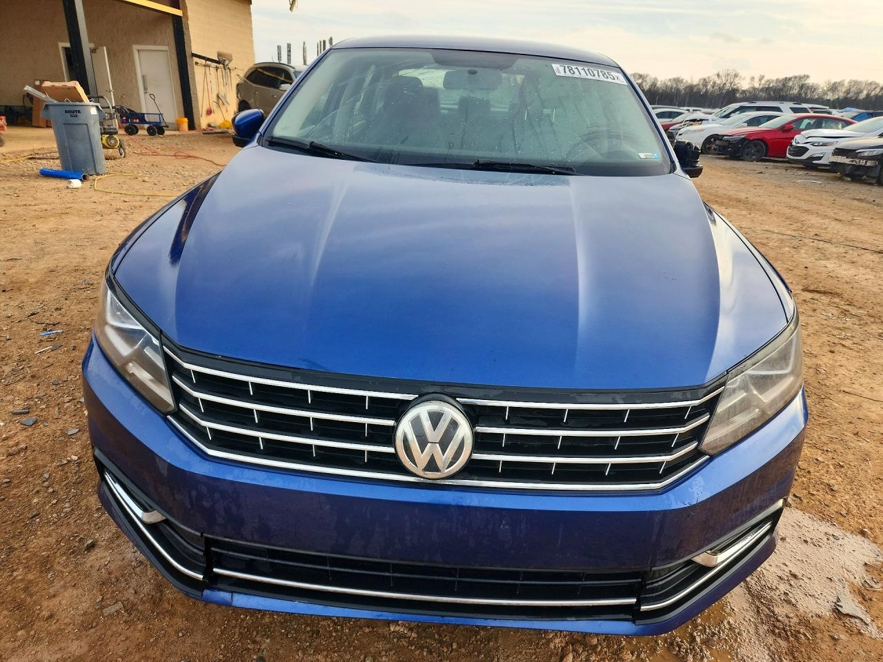 2017 Volkswagen Passat S - Фото 5