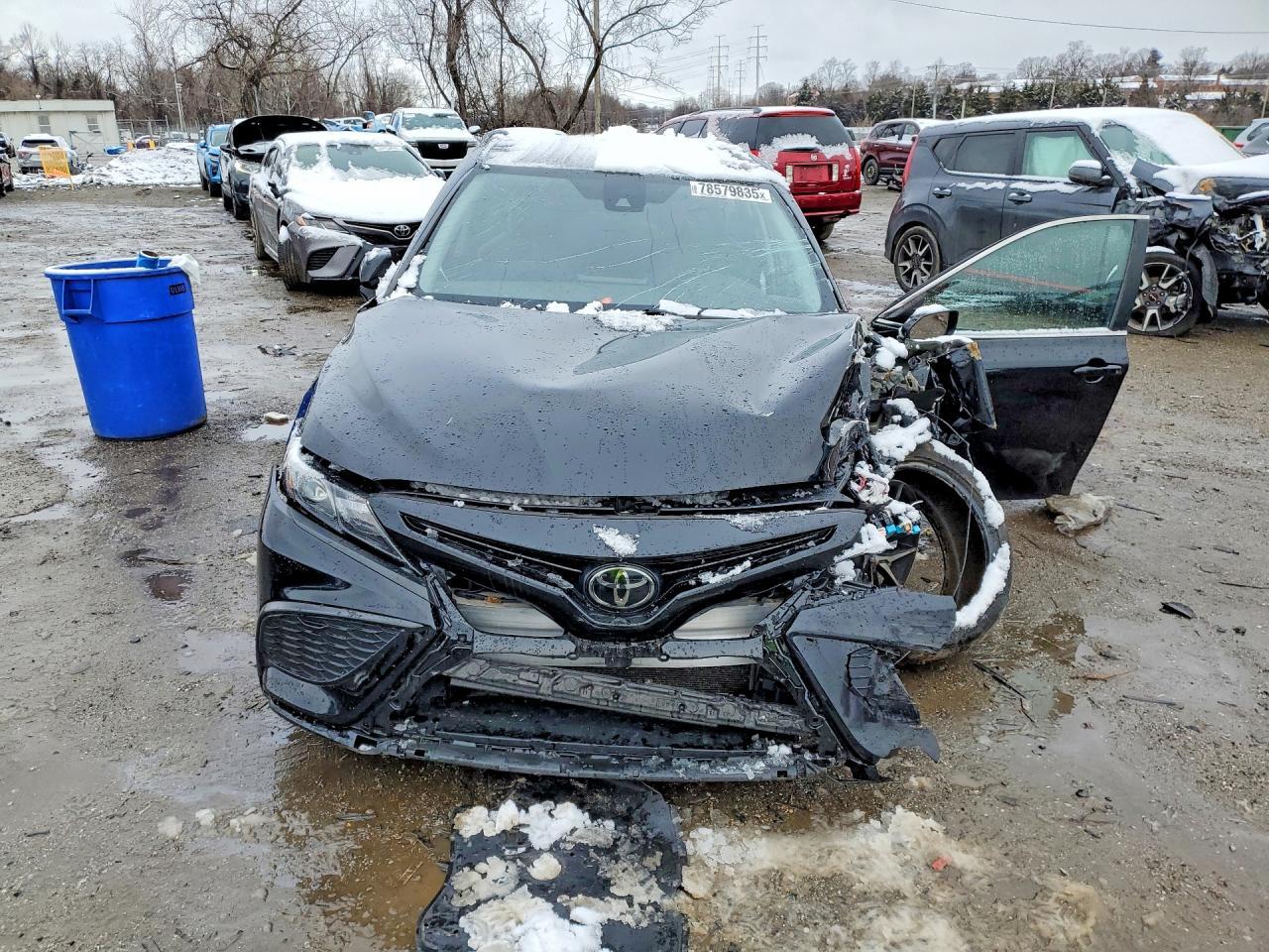 2023 Toyota Camry Se - Image 5