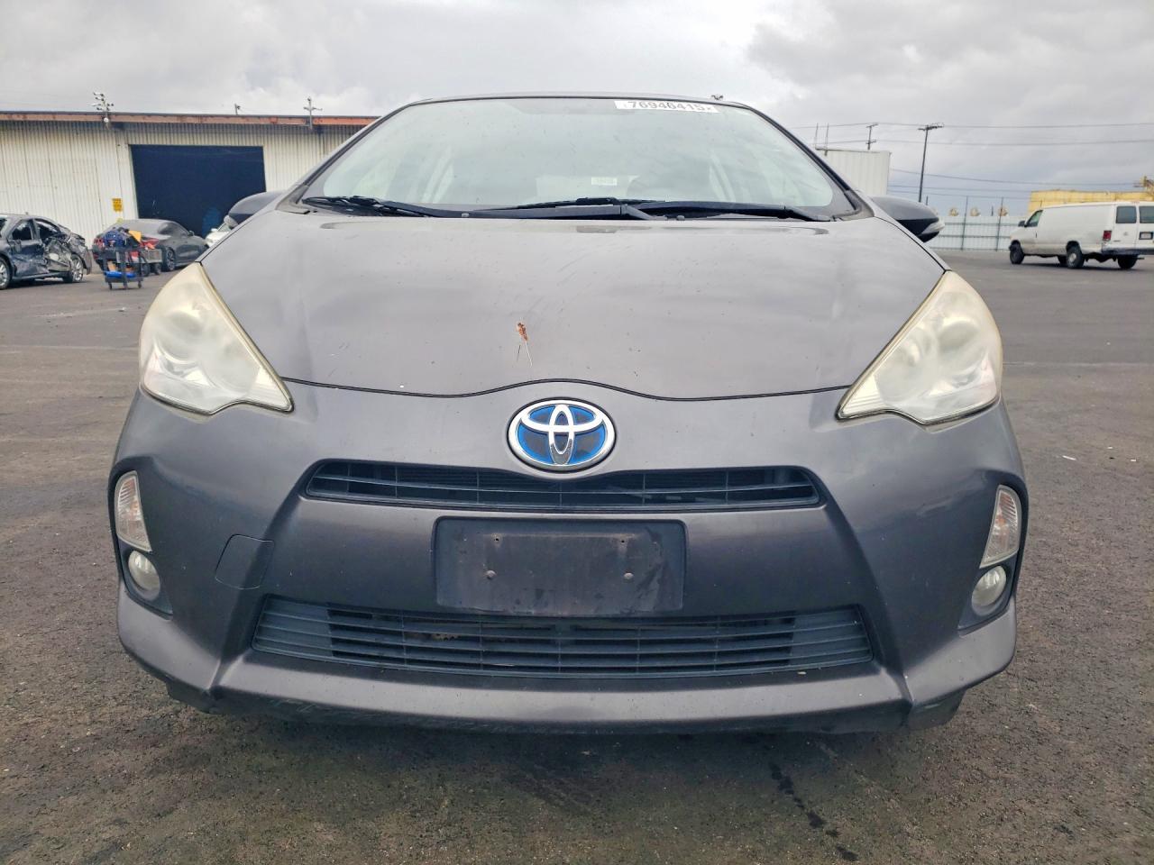 2013 Toyota Prius C - Image 5