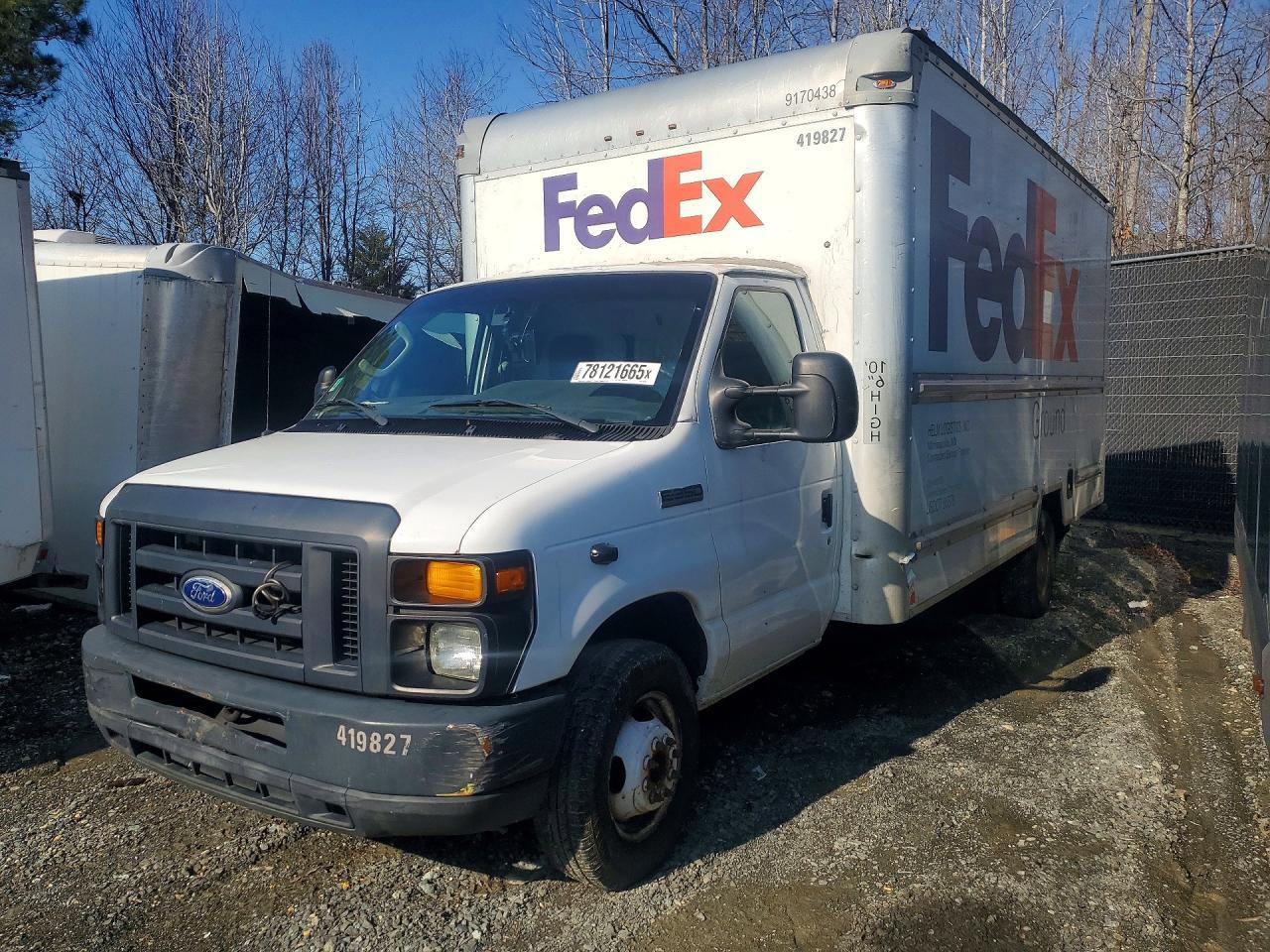 2015 Ford E350 Box Truck