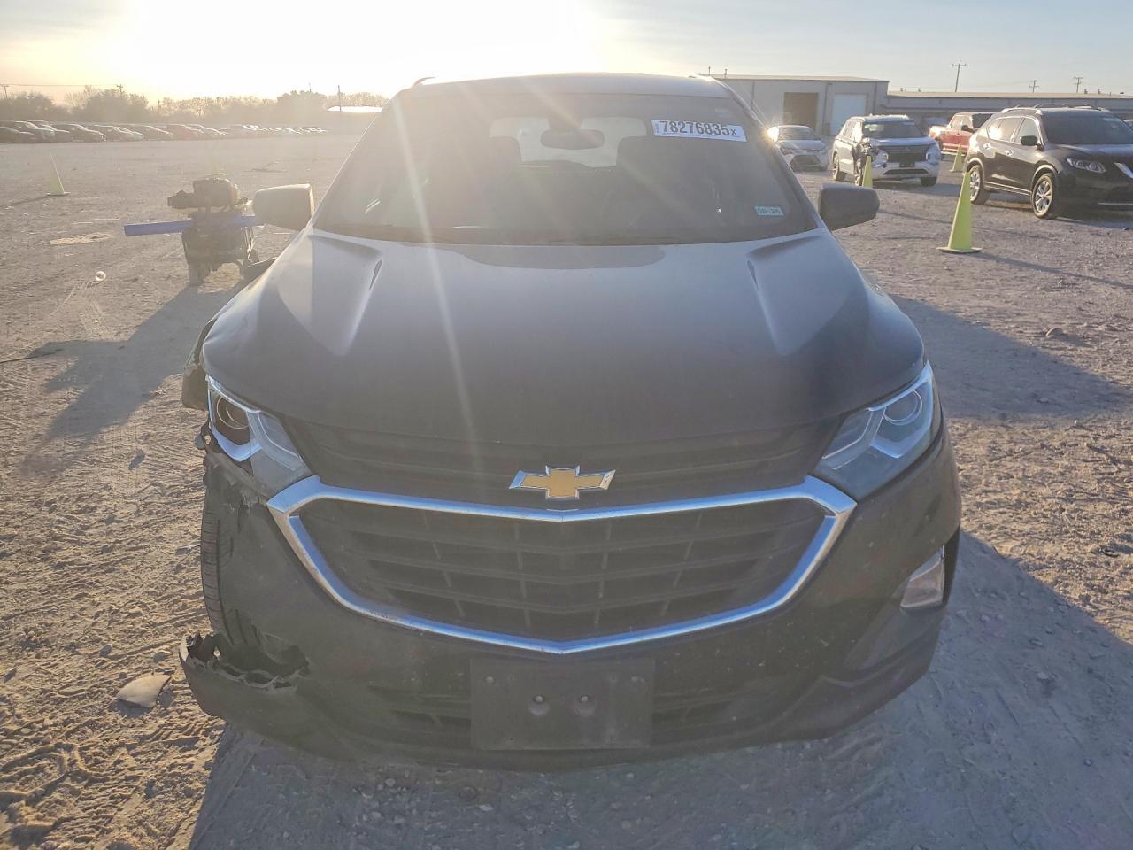 2021 Chevrolet Equinox Ls - Image 5