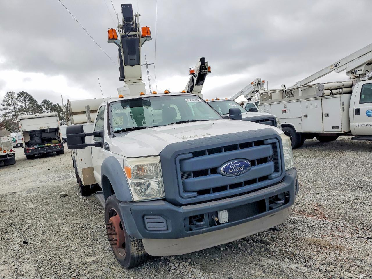 2013 Ford F450 Super Duty - Image 4
