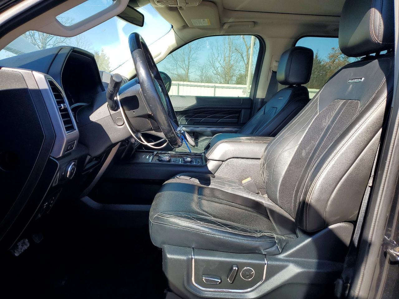 2018 Ford Expedition Max Platinum - Image 7