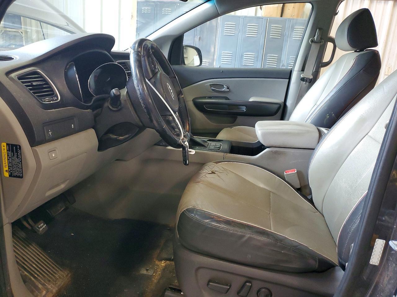 2017 Kia Sedona Lx - Фото 7