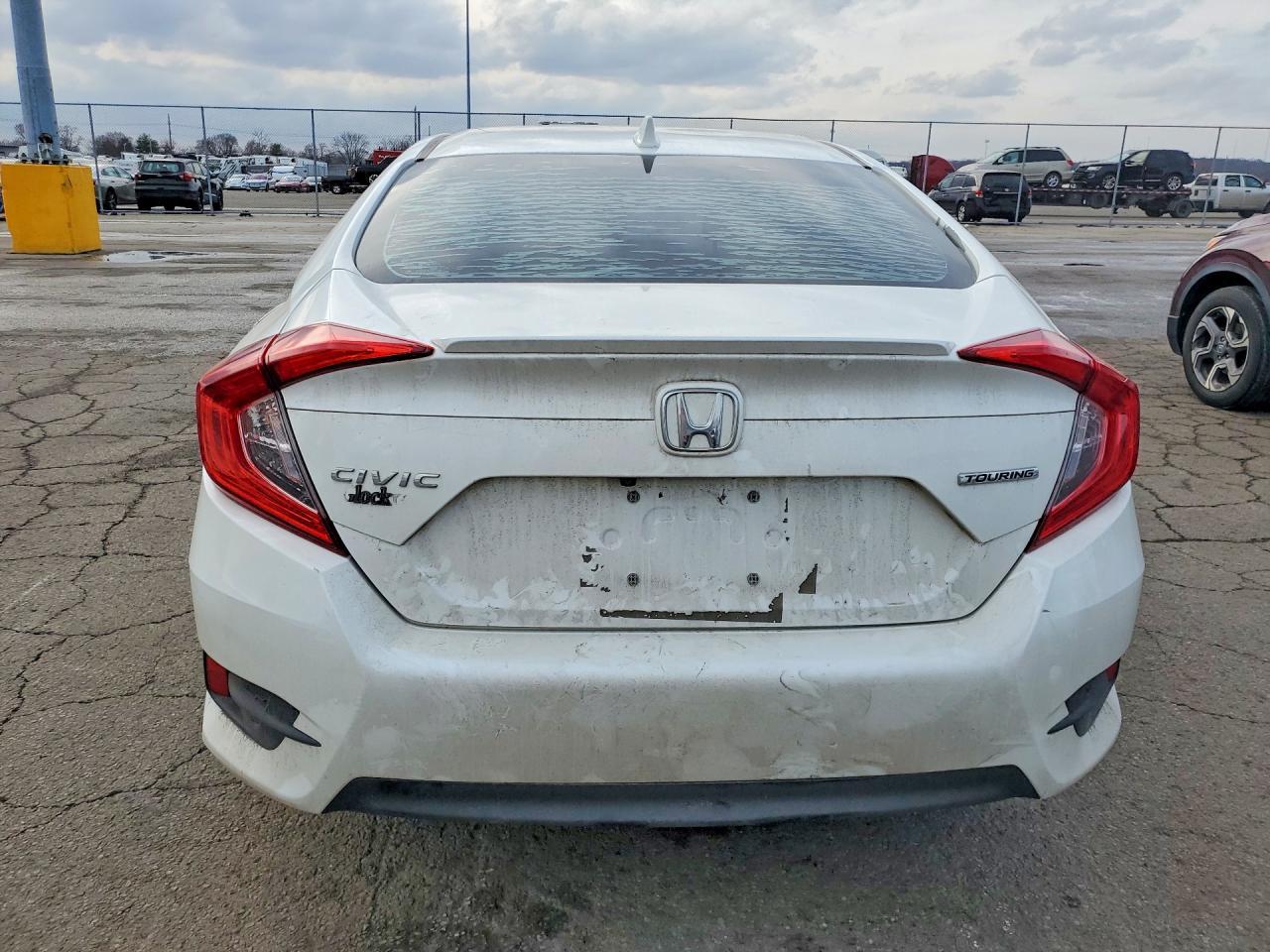2016 Honda Civic Touring - Image 6