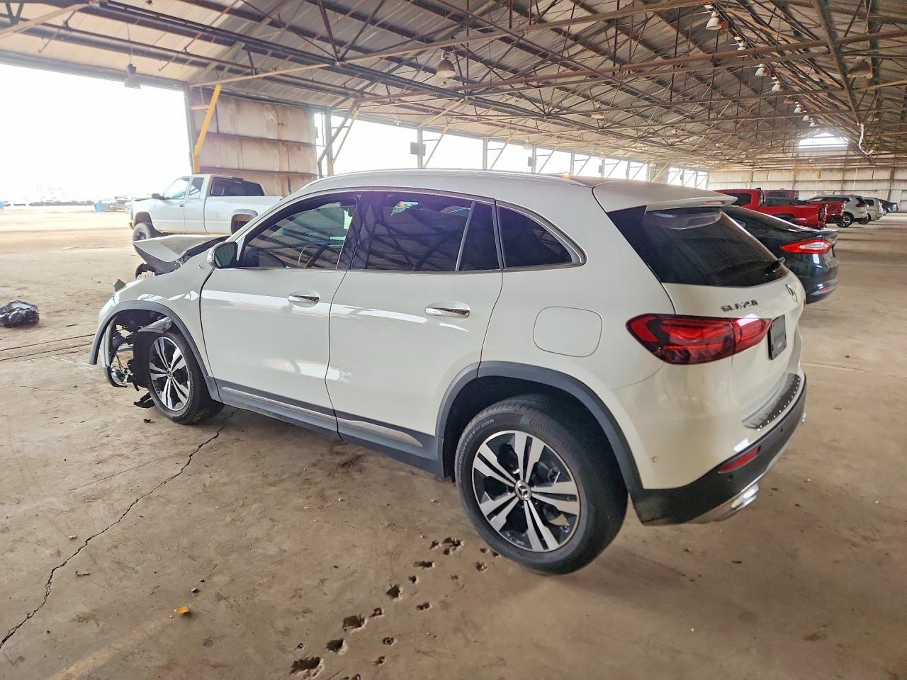 2025 Mercedes-Benz Gla 250 - Фото 2