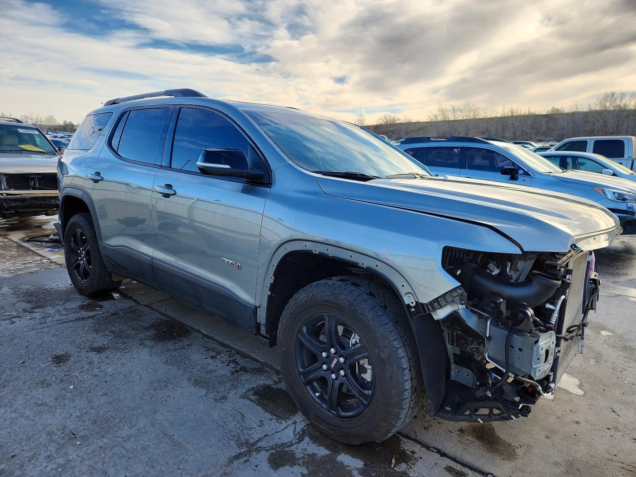 2023 GMC Acadia At4 - Image 4