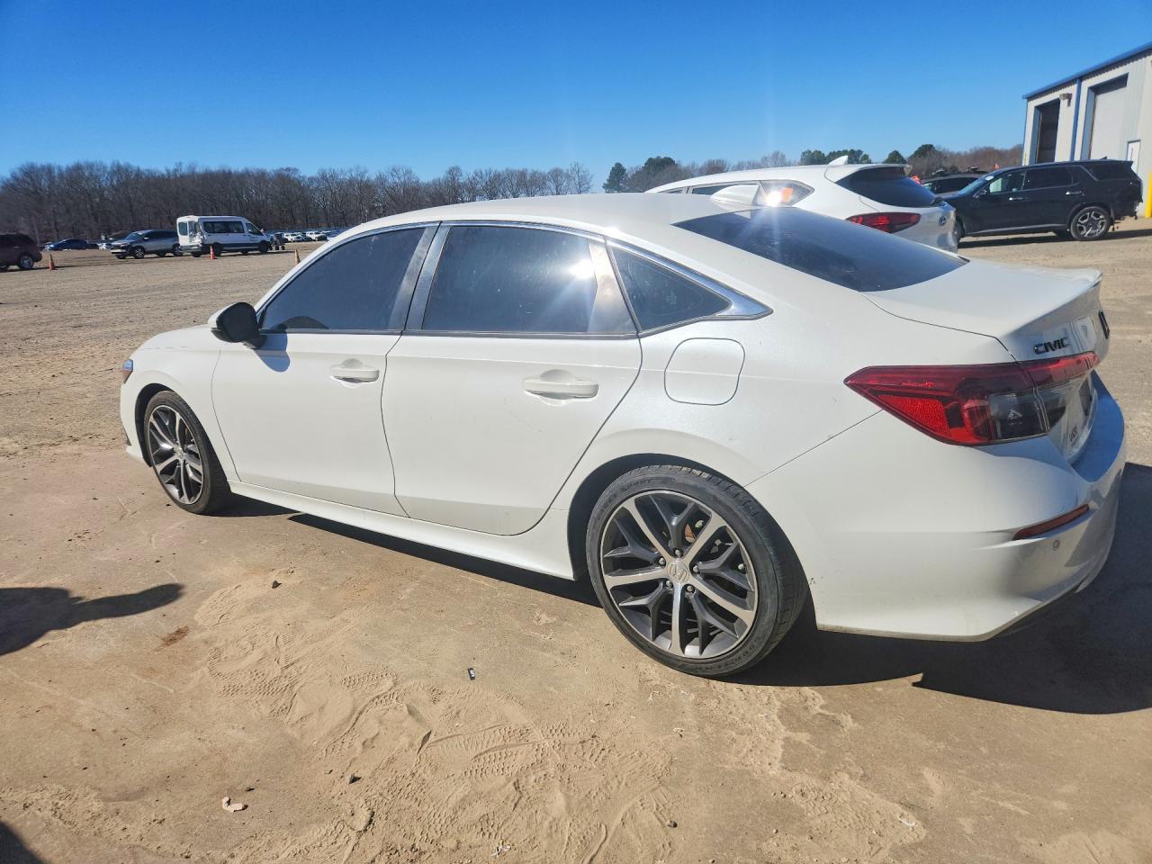2022 Honda Civic Touring - Фото 2