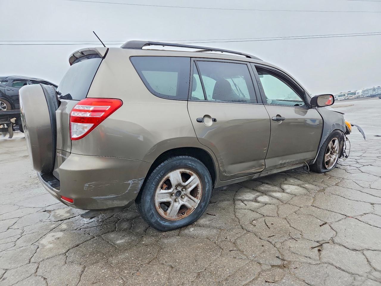 2011 Toyota Rav4 - Фото 3