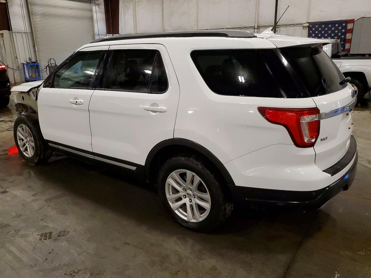 2019 Ford Explorer Xlt - Image 2