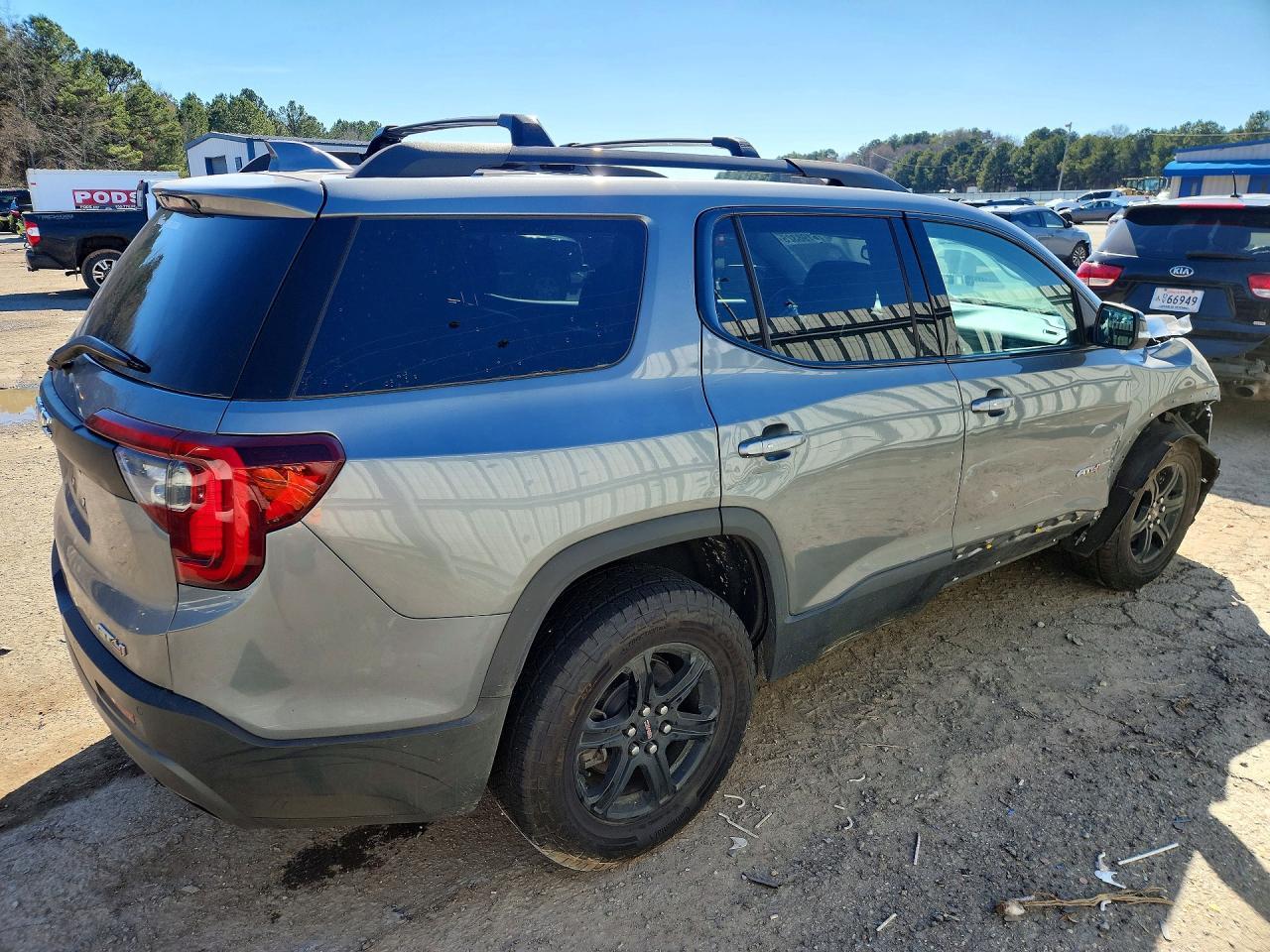 2022 GMC Acadia At4 - Image 3