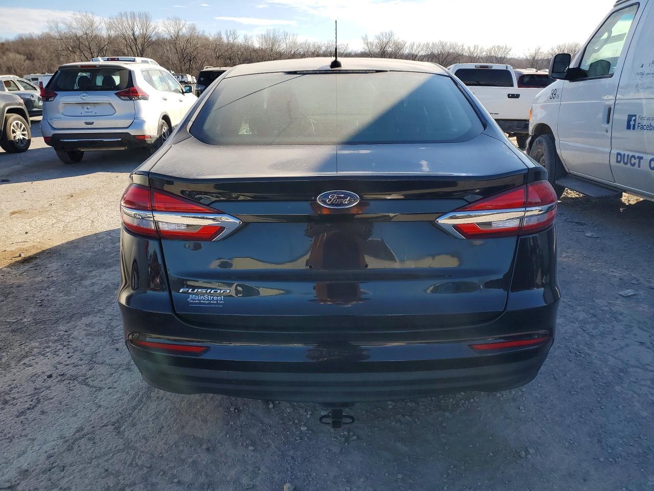 2019 Ford Fusion S - Image 6