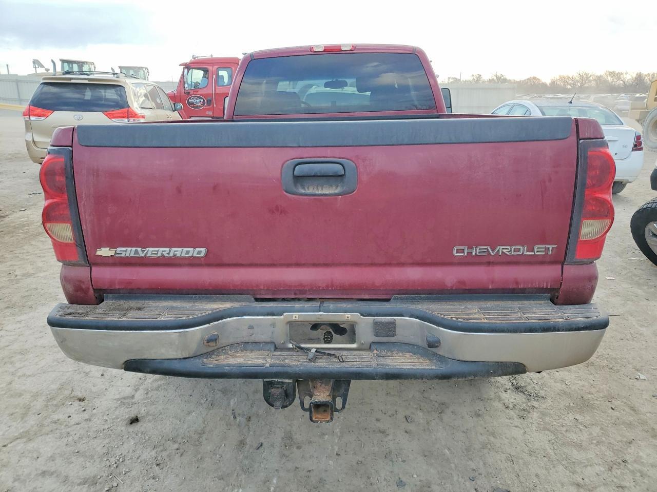 2005 Chevrolet Silverado C2500 Heavy Duty - Фото 6