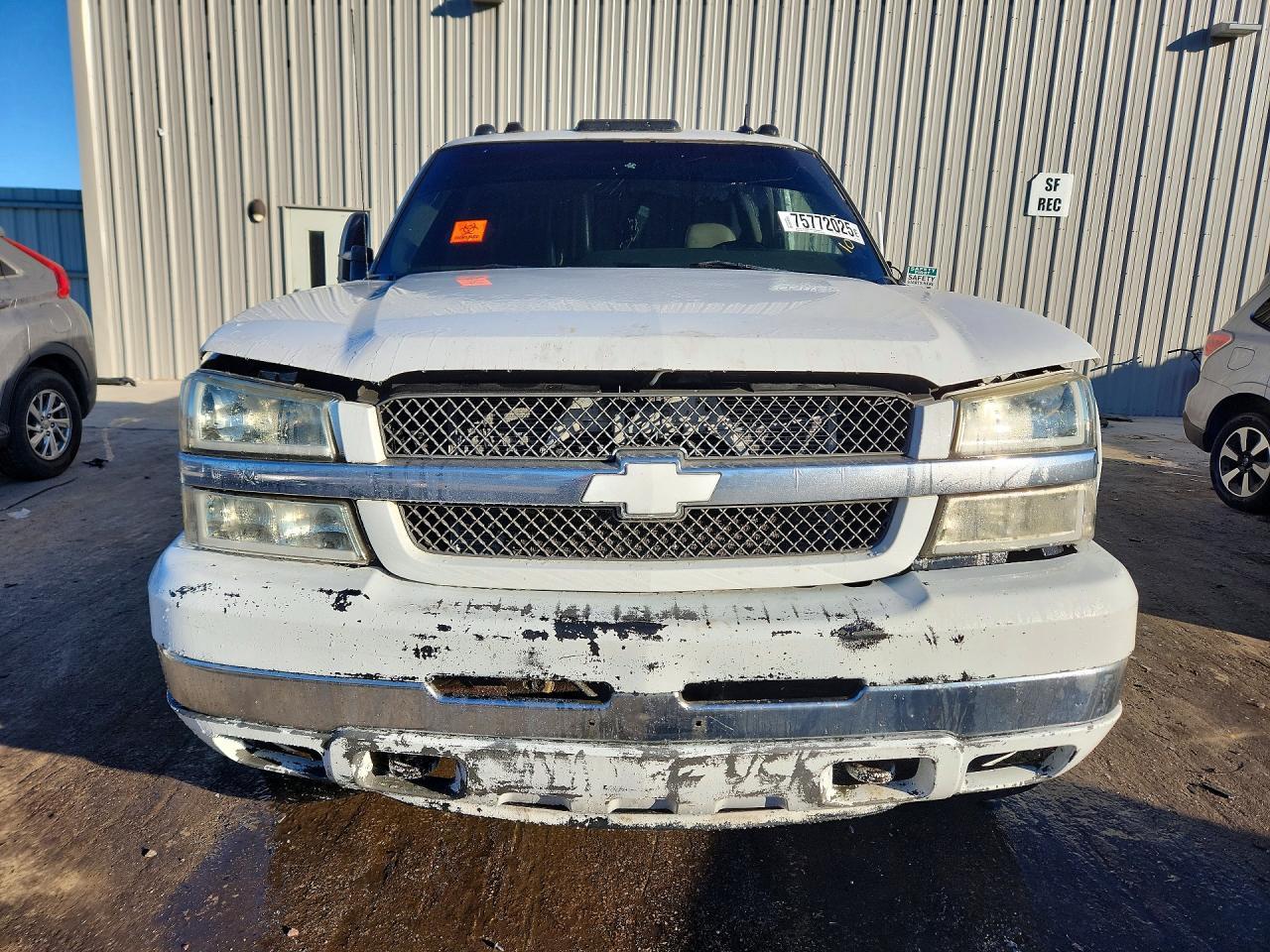 2004 Chevrolet Silverado C2500 Heavy Duty - Фото 5