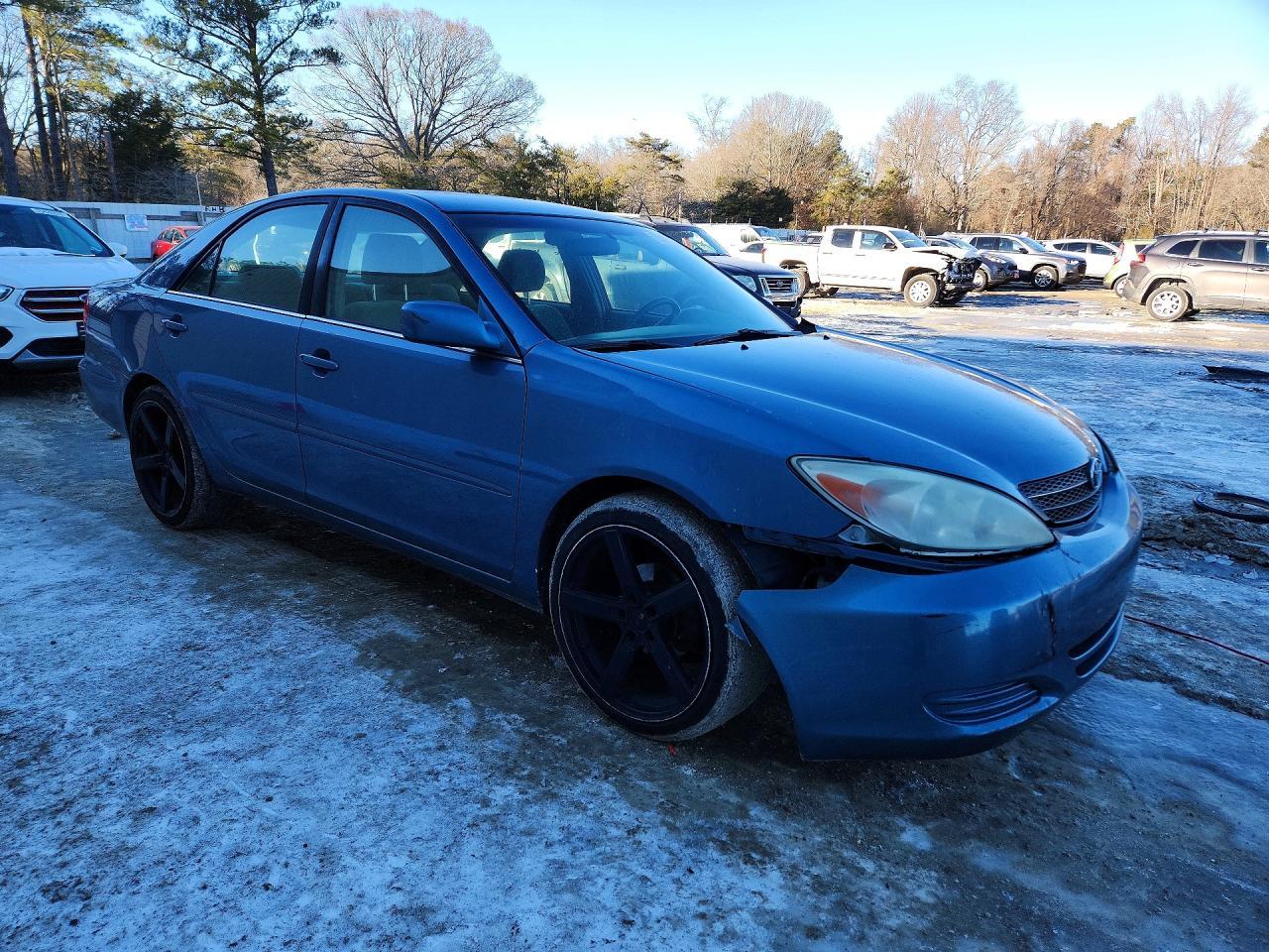 2004 Toyota Camry Le - Image 4