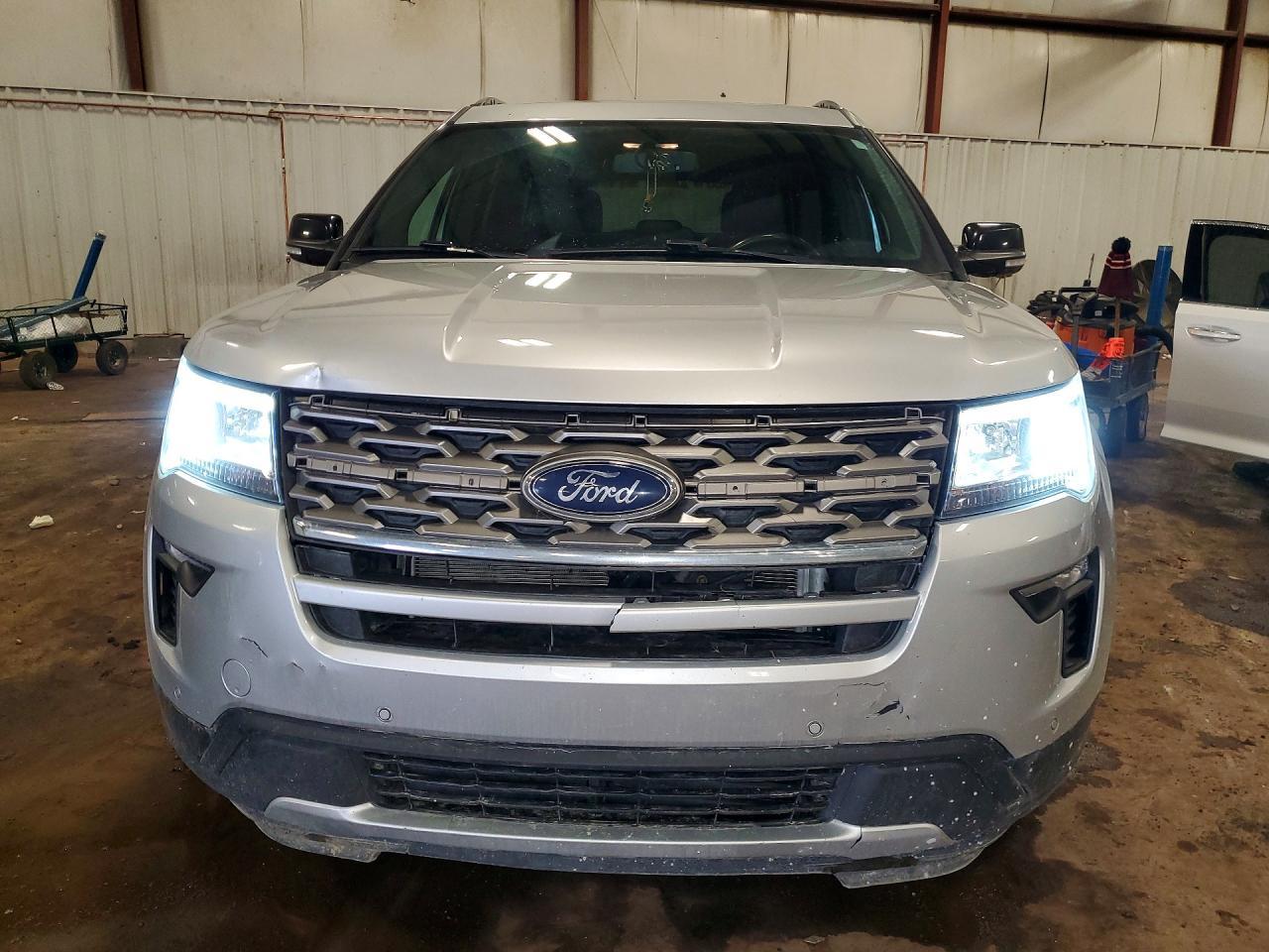 2018 Ford Explorer Xlt - Фото 5