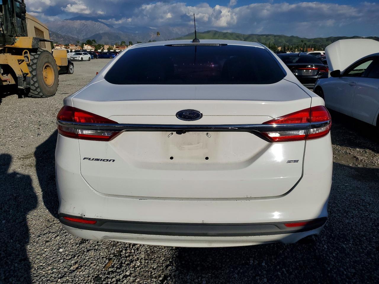 2017 Ford Fusion Se - Фото 6