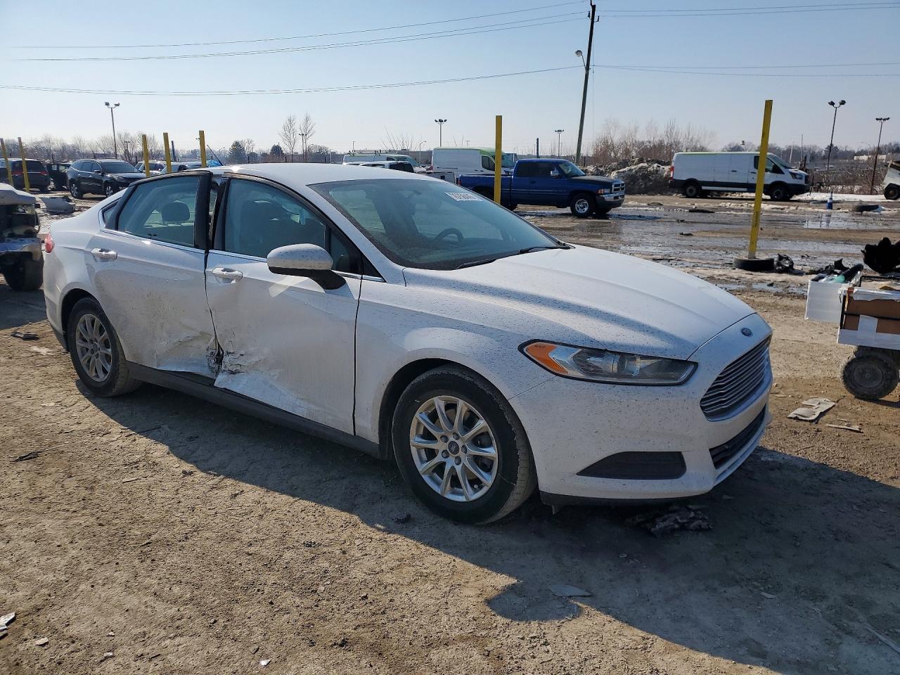 2016 Ford Fusion S - Фото 4