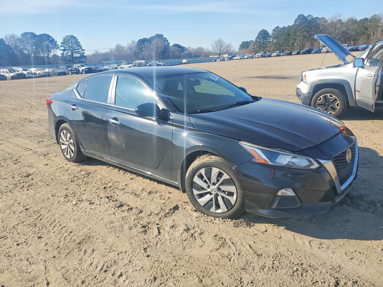 2019 Nissan Altima S - Image 4
