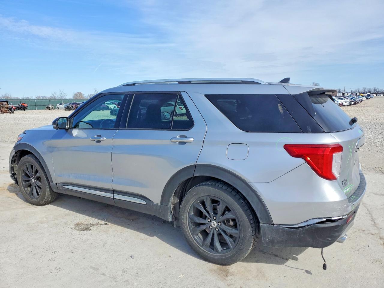 2021 Ford Explorer Limited - Фото 2