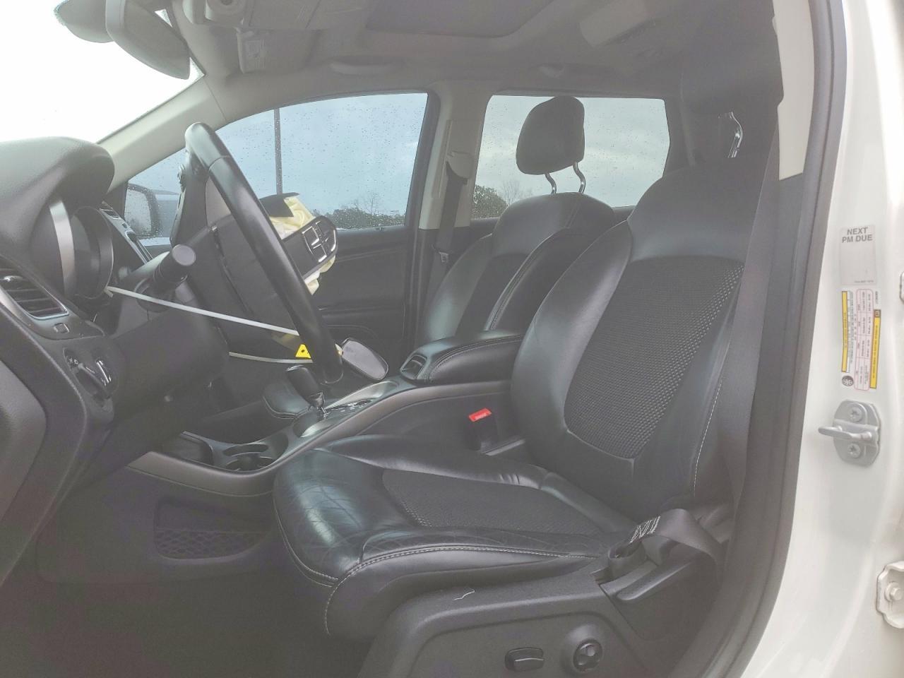 2020 Dodge Journey Crossroad - Image 7