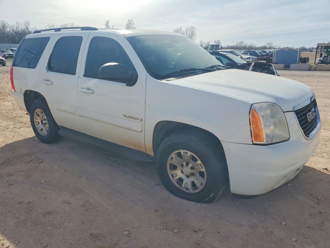 2008 GMC Yukon - Image 4