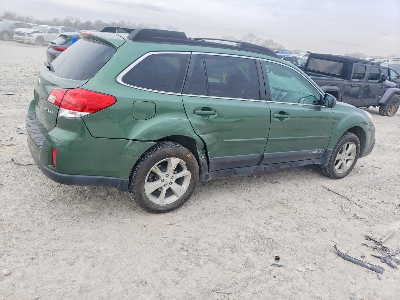 2014 Subaru Outback 2.5I Premium - Image 3