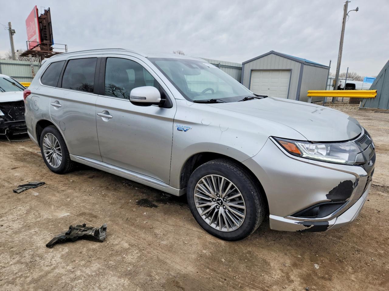 2022 Mitsubishi Outlander Sel - Фото 4