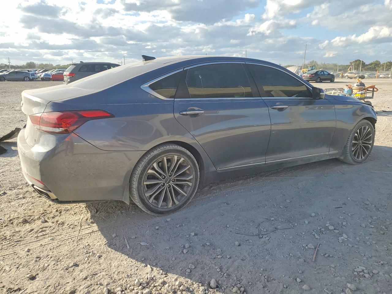 2015 Hyundai Genesis 3.8L - Image 3
