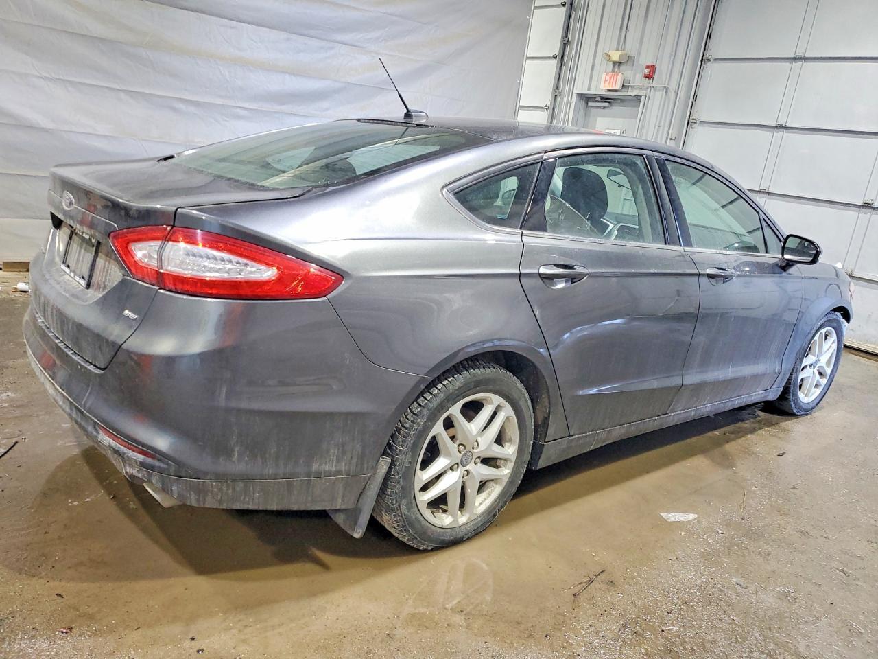 2015 Ford Fusion Se - Фото 3