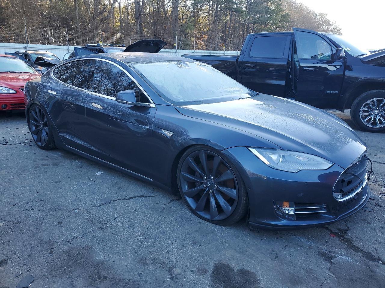2016 Tesla Model S - Фото 4