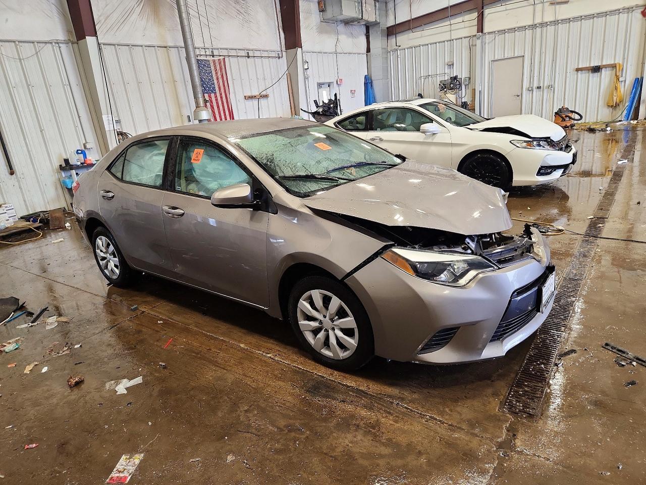2015 Toyota Corolla Le - Фото 4