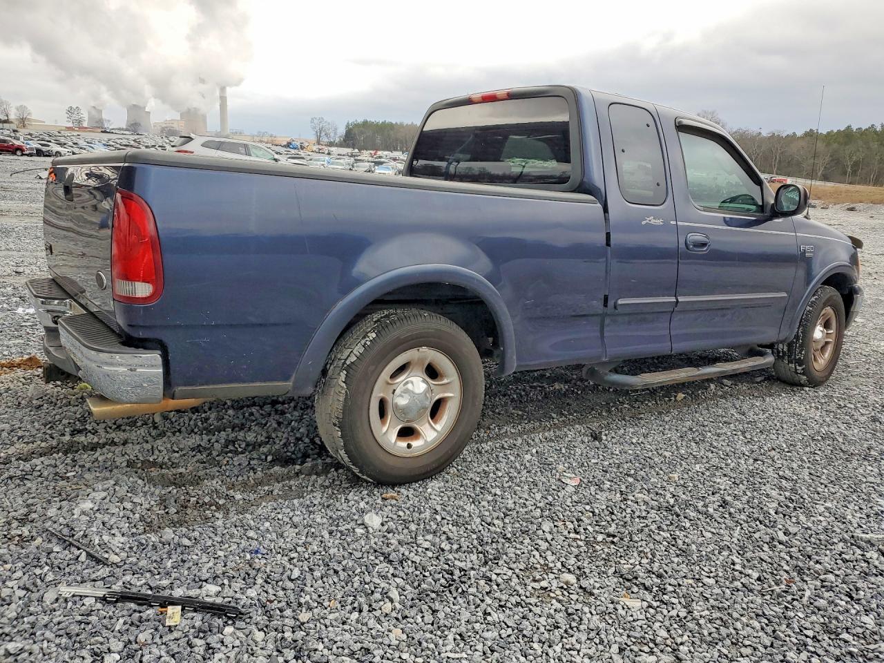 2002 Ford F150 - Image 3