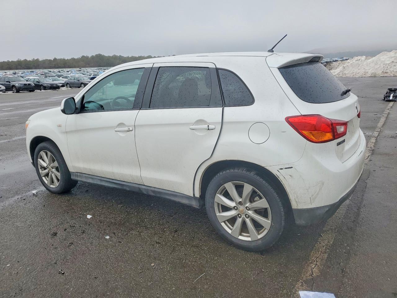 2014 Mitsubishi Outlander Sport Es - Фото 2