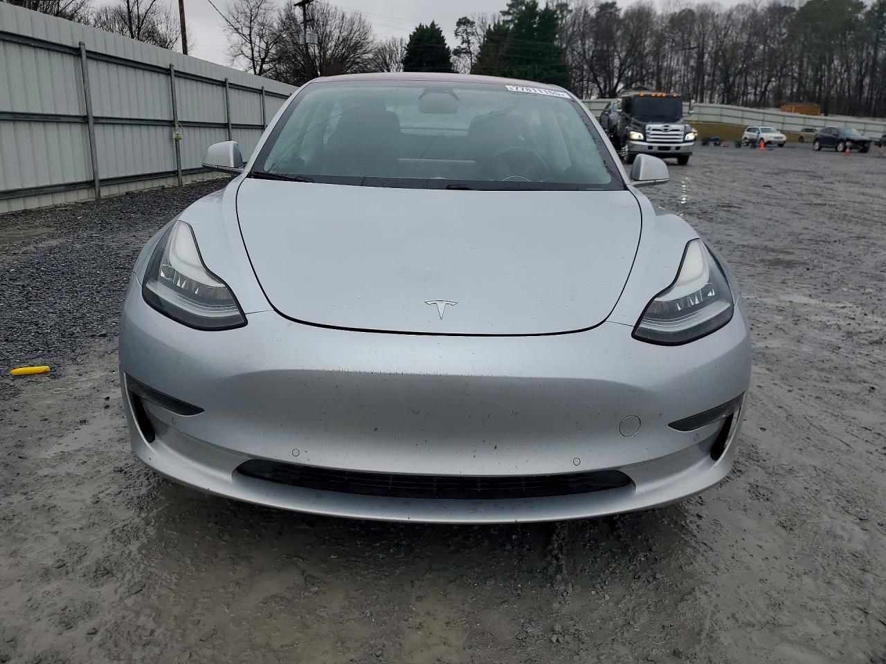 2018 Tesla Model 3 - Image 5