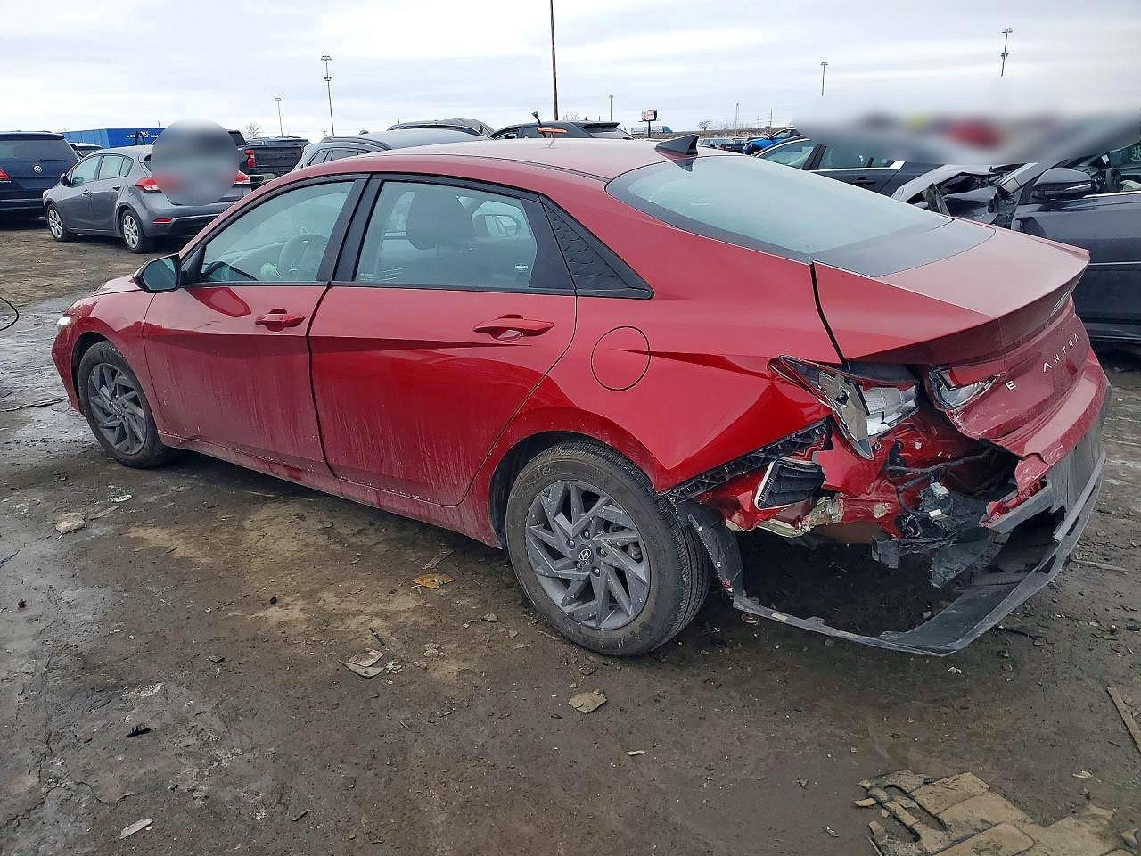 2024 Hyundai Elantra Sel - Image 2