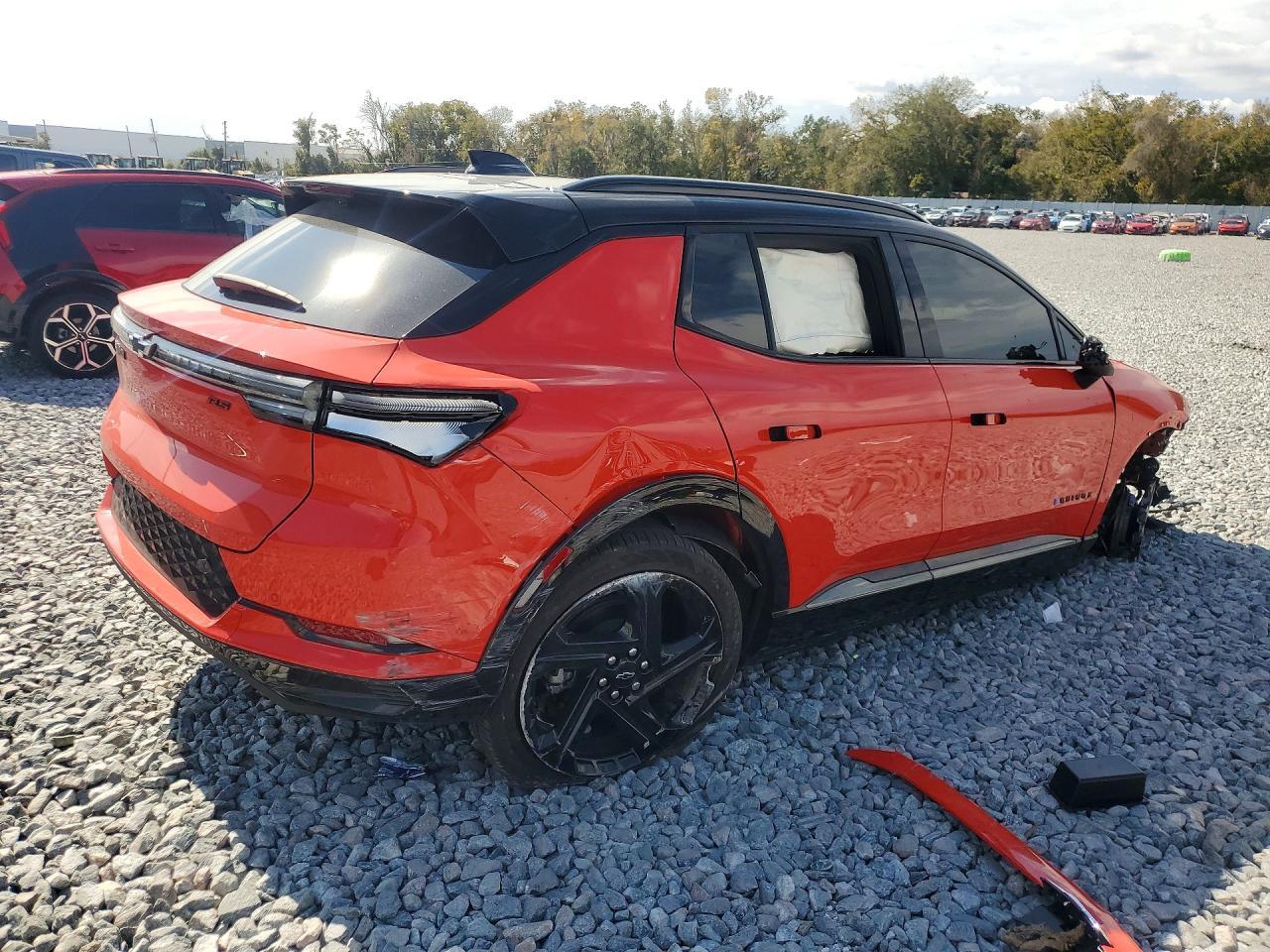 2025 Chevrolet Equinox Rs - Image 3