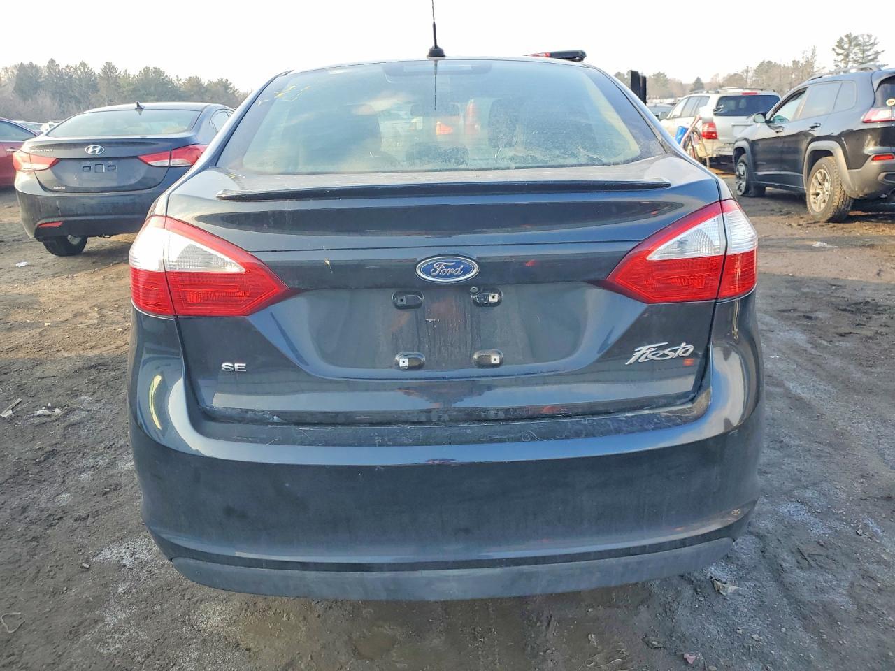 2019 Ford Fiesta Se - Фото 6