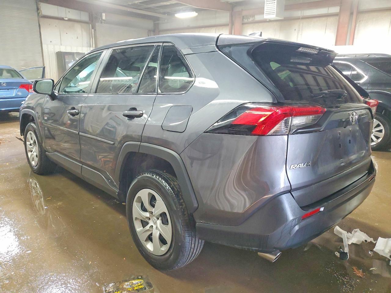2022 Toyota Rav4 Le - Image 2