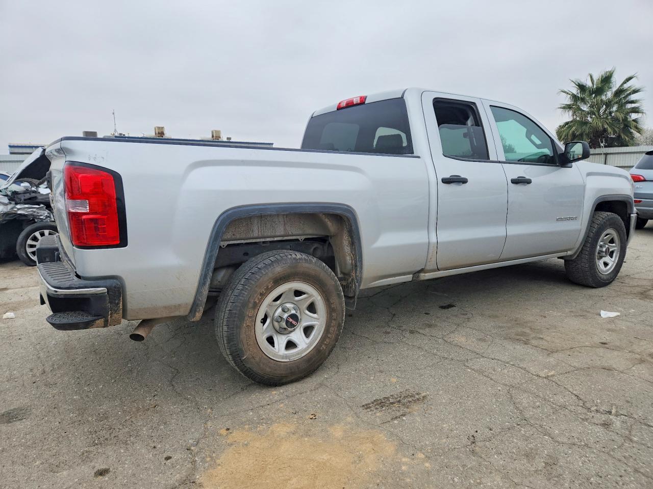2018 GMC Sierra C1500 - Image 3