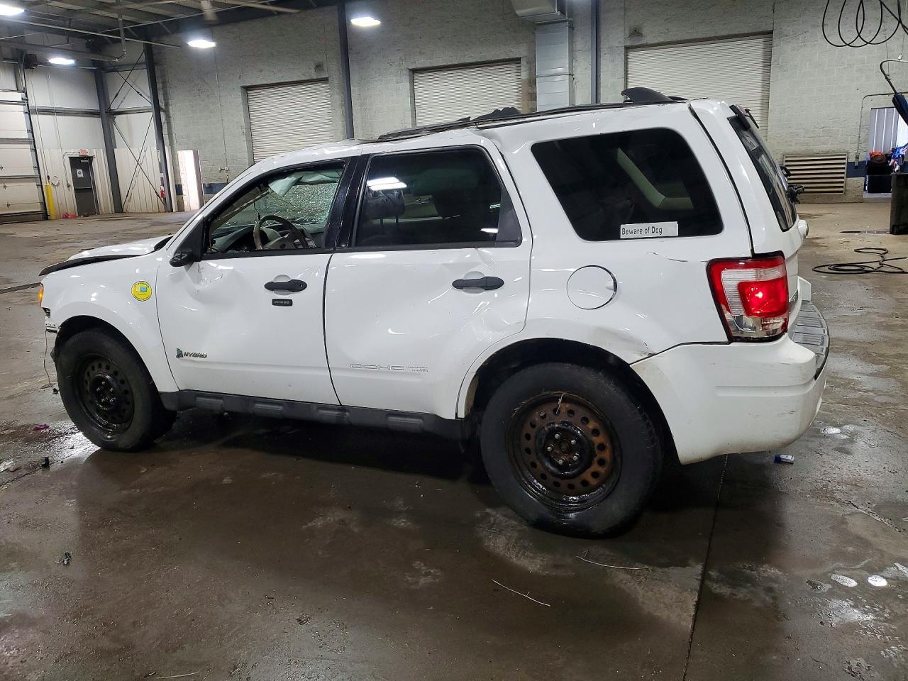 2011 Ford Escape Hybrid - Image 2