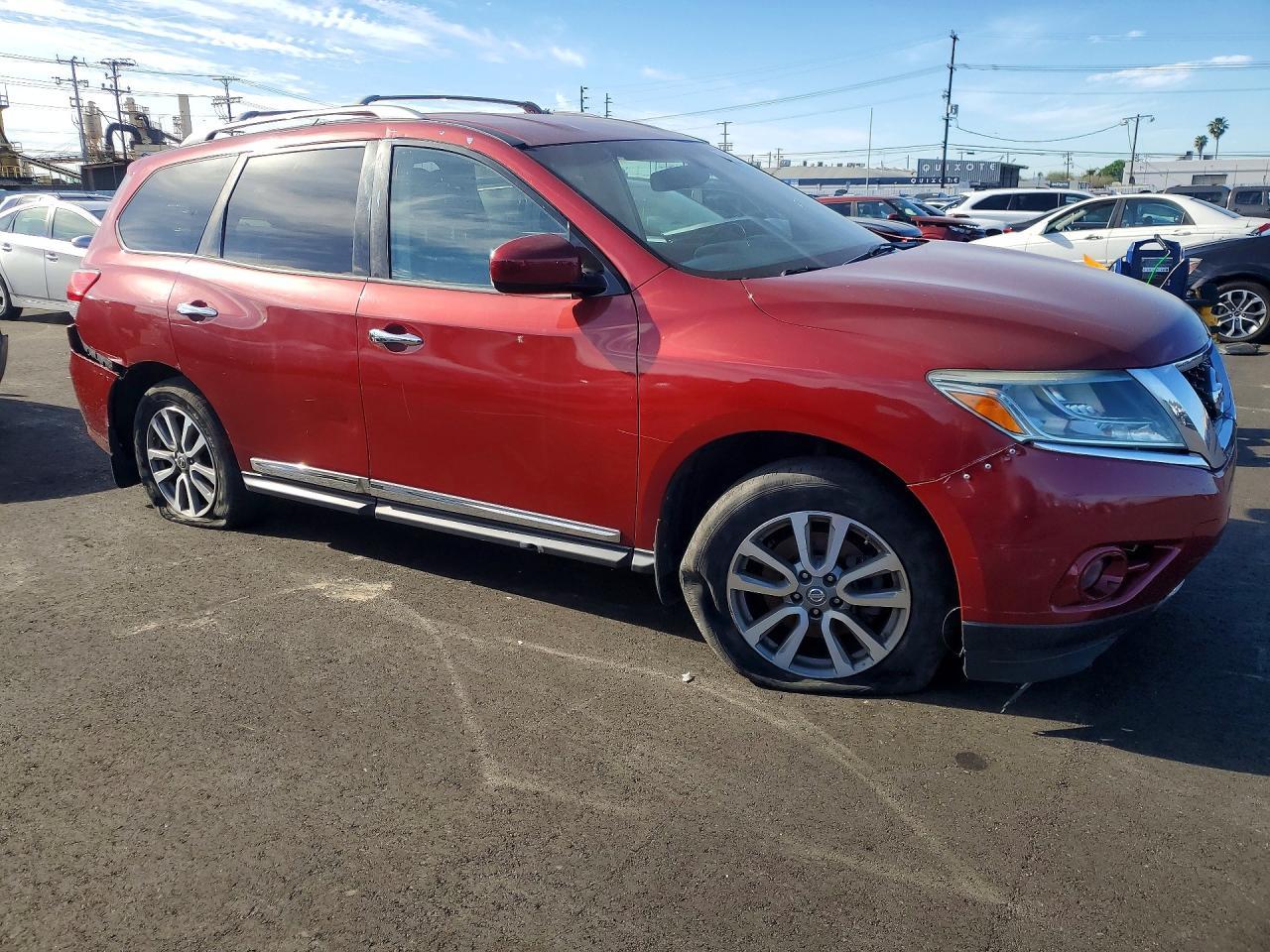 2013 Nissan Pathfinder S - Image 4