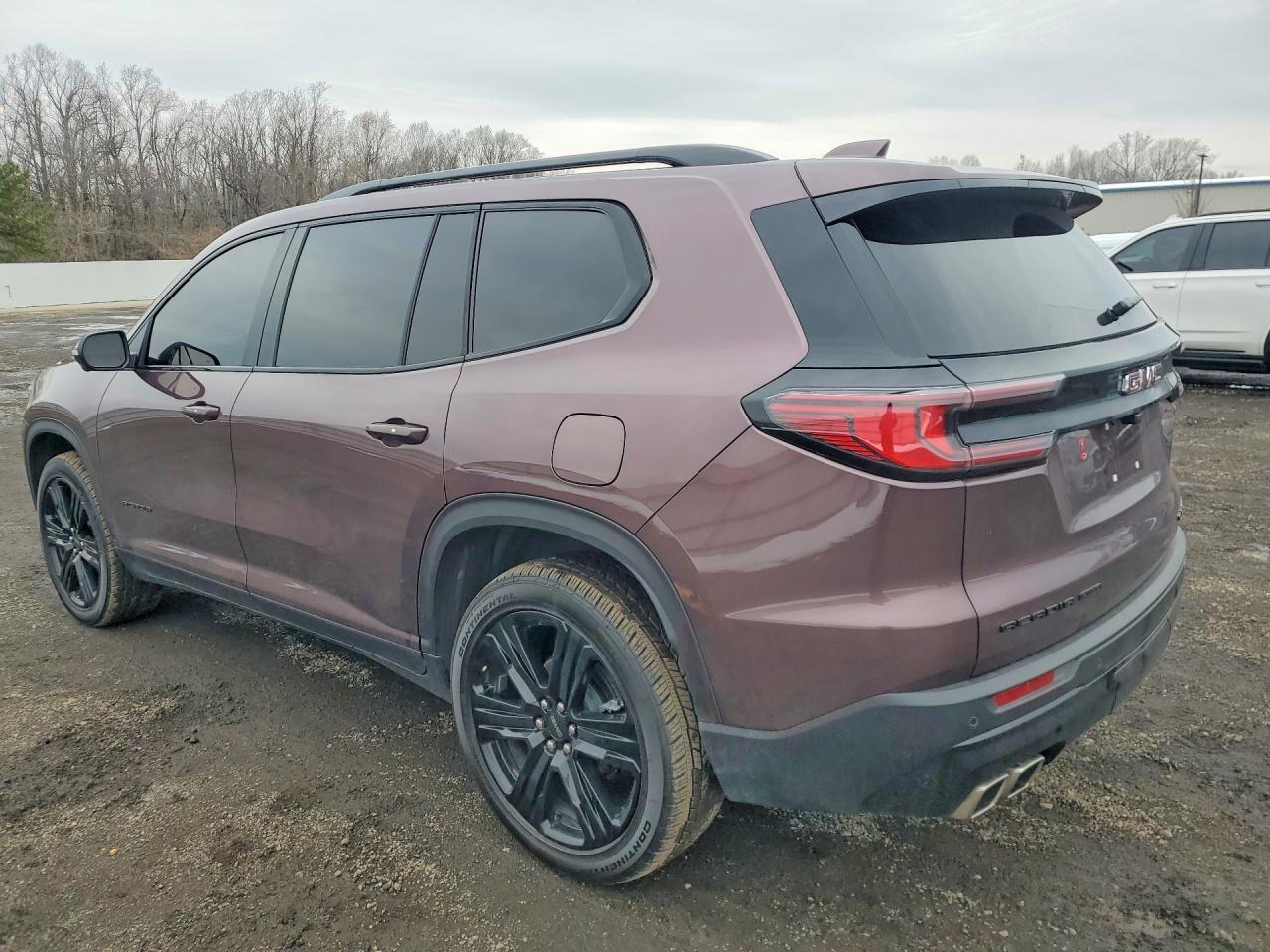 2025 GMC Acadia Elevation - Фото 2