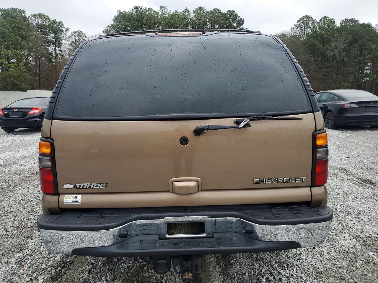 2004 Chevrolet Tahoe C1500 - Image 6