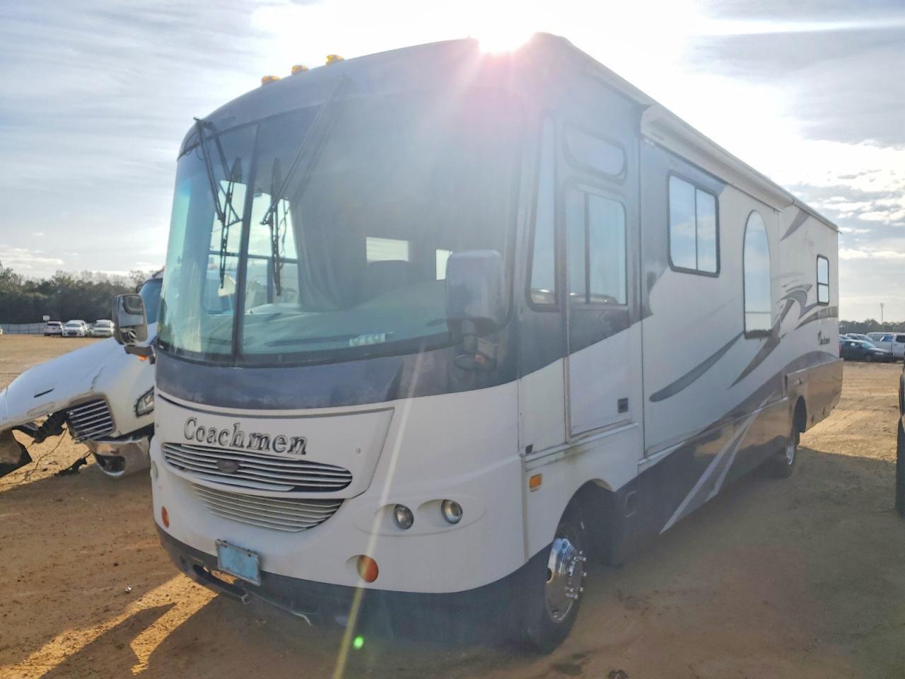 2004 Ford F550 Super Duty Rv - Image 2