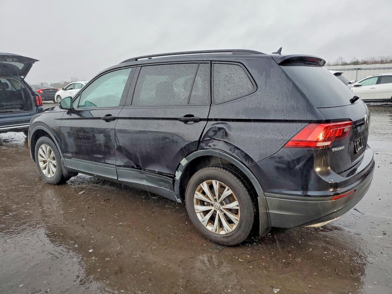 2020 Volkswagen Tiguan S - Image 2